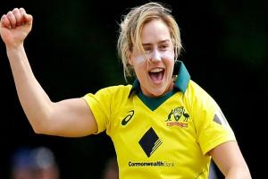 ICC Women’s World Cup : ऑस्‍ट्रेलिया को बड़ा झटका, वेस्‍टइंडीज के खिलाफ सेमीफाइनल मैच से बाहर हुईं स्टार ऑलराउंडर एलिस पेरी