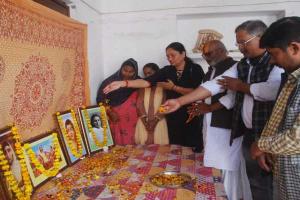 भारत में नारी शाक्ति सदैव पूज्यनीय रही: स्वामी मुरारी दास