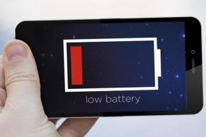 स्मार्टफोन की बैटरी जल्द खत्म होने से हैं परेशान, अपनाएं ये उपाय बढ़ जाएगी बैटरी की लाइफ