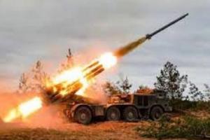 Russia-Ukraine War: कीव की ओर बढ़ी रूसी सेना, यूक्रेन में अब तक 810 मिसाइल दागी