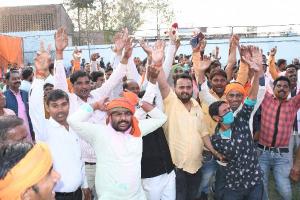बाराबंकी: भाजपा खेमे में उत्साह का माहौल, उतारी गई टेलीविजन की आरती