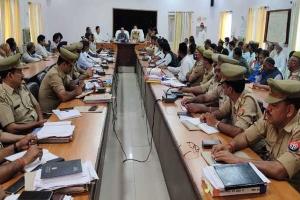 रायबरेली: डीएम एसपी ने बैठक कर अधिकारियों को दिए निर्देश