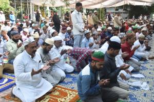 बरेली:  रमजान के पहले जुमे पर मांगी भाईचारे की दुआ