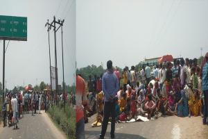 बहराइच: इमामगंज चौराहा पर पहुंचे ग्रामीणों ने शुरू किया धरना, लगा जाम