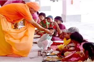 सीएम योगी गोरखनाथ मंदिर में आज करेंगे कन्या पूजन, श्री राम जन्मोत्सव में करेंगे शिरकत