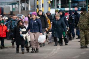 Russia Ukraine War : यूक्रेन के शरणार्थियों की मदद के लिए कनाडा ने बढ़ाए हाथ, पोलैंड में भेजे सैनिक