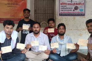 वाराणसी:  BHU के छात्रों ने खून से लिखा राष्ट्रपति को पत्र, उठाई यह मांग