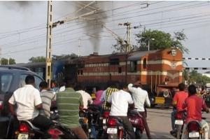 अयोध्या: फतेहगंज रेलवे ओवरब्रिज को कल मिलेगी सौगात, लोनिवि मंत्री जितिन प्रसाद करेंगे शिलान्यास