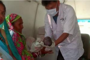 बरेली: एंबुलेंस में गूंजी किलकारी, महिला ने दिया बेटे को जन्म