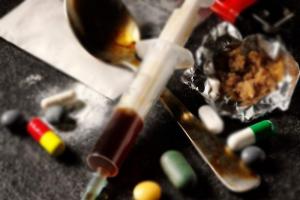 किच्छा: नशे के 132 इंजेक्शन व दवाओं के साथ एक दबोचा
