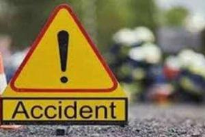 गुजरात: सुरेन्द्रनगर में सड़क हादसे में चार की मौत, दो घायल