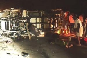 आंध्र प्रदेश में भीषण सड़क हादसा, सात लोगों की मौत, 11 घायल