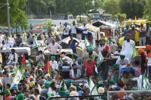 पंजाब: किसान नेताओं और CM भगवंत मान के बीच घंटों चली बैठक, मोहाली में खत्म होगा धरना