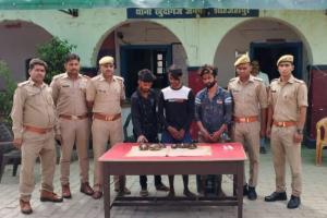 शाहजहांपुर: पुलिस ने तीन तस्करों को किया गिरफ्तार, छह कछुआ बरामद
