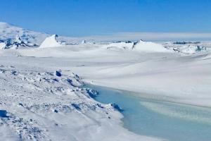 अंटार्कटिका में बर्फ की मोटी चादर के नीचे मिली खारी भूजल प्रणाली, समुद्र के स्तर में वृद्धि का संकेत