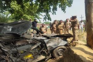 रामपुर में भीषण सड़क हादसा : अनियंत्रित होकर खाई में पलटी कार, 7 लोगों की मौत, 4 घायल