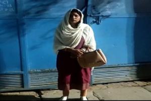 मुरादाबाद: पति के खिलाफ कोर्ट में मुकदमा, ससुराल की चौकठ पर धरना, पशोपेश में पुलिस