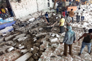 गुजरात में बड़ा हादसा, एक कारखाने की दीवार गिरने से 12 मजदूरों की मौत, कई लोग मलबे में दबे