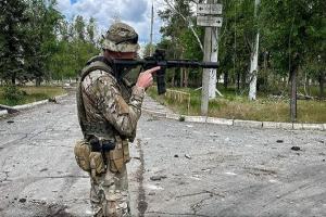 Russia Ukraine War: सेवेरोदोनेत्स्क में रूसी हमलों में 12 लोगों की मौत, 60 से अधिक मकान तबाह