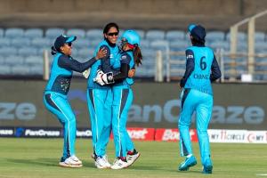Women’s T20 Challenge : सुपरनोवाज ने वेलोसिटी को दिया 151 रन का टारगेट, हरमनप्रीत कौर ने खेली 71 रनों की तूफानी पारी