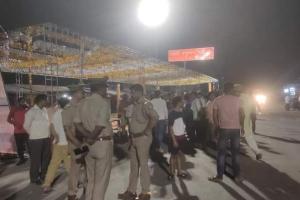 बाराबंकी: SDM की अनुमति के बाद भी पुलिस ने रुकवाई हनुमान जी की आरती, लोगों में आक्रोश