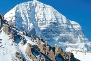 उत्तराखंड: इस चोटी को आज तक फतह नहीं कर सका कोई पर्वतारोही, चार धर्मों की आस्था का केंद्र है यह स्थान