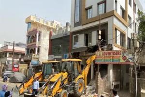 कानपुर हिंसा: मास्टरमाइंड जफर हयात के करीबी के घर चला CM योगी का बुलडोजर, ध्वस्त की गई अवैध बिल्डिंग