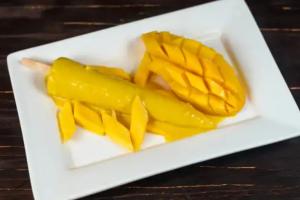 Mango Rabri Kulfi Recipe: गर्मी से राहत दिलाएगी मैंगो रबड़ी कुल्फी, घर पर ट्राई करें रेसिपी, मिलेगा बाजार जैसा स्वाद