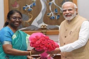 प्रधानमंत्री मोदी ने की द्रौपदी मुर्मू से मुलाकात, कहा- भारत के विकास को लेकर असाधारण है उनका विजन