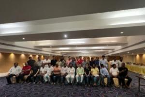 असम के भाजपा मंत्रियों ने गुवाहाटी के होटल में शिवसेना के बागी विधायकों से की मुलाकात