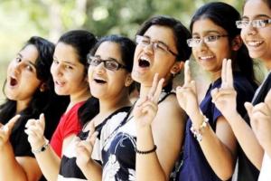 गुजरात बोर्ड 12वीं का रिजल्ट घोषित, 89.23% लड़कियां पास