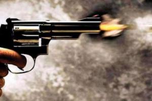 पठानकोट में दो सैन्यकर्मियों की गोली मारकर हत्या