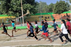 बरेली: युवाओं ने दौड़ लगाकर मिल्खा सिंह को दी श्रद्धांजलि
