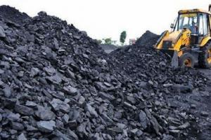 आयात पर निर्भरता घटाने के लिए कोयला उत्पादन बढ़ाएगा भारत: मूडीज