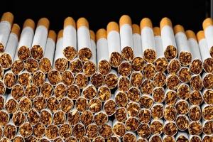 कनाडा में सिगरेट पर अब स्वास्थ्य संबंधी चेतावनी लिखना अनिवार्य, दुनिया का बनेगा पहला ऐसा देश