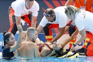 World Aquatic Championships में तैरते समय बेहोश हुईं अनिता अल्वारेज, कोच ने बचाई जान