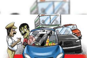 रुद्रपुर: नशे में धुत कार चालक ने SP City की गाड़ी को मारी टक्कर, फिल्मी अंदाज में पुलिस ने पकड़ा