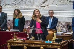 France: येल ब्राउन पीवेट चुनी गईं फ्रांस की पहली महिला स्पीकर
