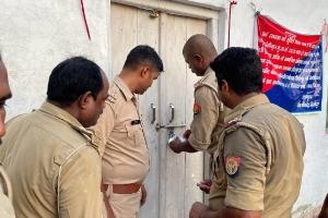 सीतापुर: जिलाधिकारी के आदेश पर दो गैंगेस्टर अपराधियों की 31 लाख की संपत्ति जब्त