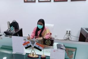 सेल्‍वा कुमार जे बरेली की नई मंडलायुक्‍त, कमिश्नरी कार्यालय पहुंचकर संभाला कार्यभार