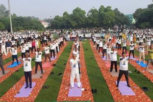 International Yoga Day : उत्साह से लबरेज पीतलनगरी ने किया योग, स्वस्थ रहने का लिया संकल्प