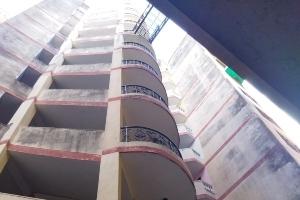 कानपुर : अपार्टमेंट की सातवीं मंजिल से गिरकर महिला की मौत, पुलिस ने शुरू की जांच