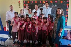 बरेली: स्कूल में बाल संसद का गठन, दिलाई शपथ