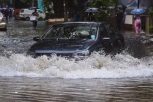 Weather Update: बाढ़-बारिश से आफत, अब तक 218 लोगों की मौत, गुजरात, महाराष्ट्र समेत कई राज्यों का हाल बेहाल