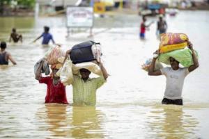 देश के कई राज्यों में बाढ़ से आई तबाही, महाराष्ट्र, गुजरात, कर्नाटक और मध्य प्रदेश बनें निशाना, चार राज्यों में अब तक 270 से ज्यादा लोगों की मौत