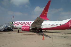 स्पाइस जेट के विमान की कराची में इमरजेंसी लैंडिंग, दिल्ली से दुबई जा रहा था विमान