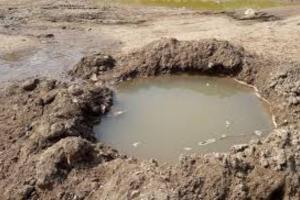 हरदोई : खेलते समय पानी से भरे गड्ढे में गिरकर मासूम की मौत