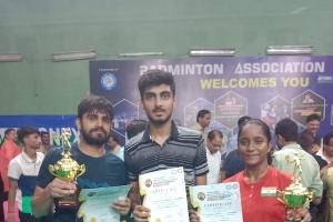 गोरखपुर : यूपी ईस्ट जोन बैडमिन्टन टूर्नामेंट में रेलवे के खिलाड़ियों ने लहराया परचम