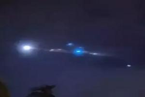 VIDEO : धरती पर गिरा चीन के रॉकेट का मलबा, अंतरिक्ष से आती आफत को देखकर लोगों के उड़े होश!