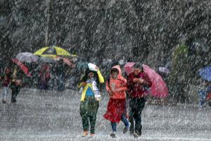 Weather Forecast : यूपी के इन जिलों में होगी झमाझम बारिश, अलर्ट जारी